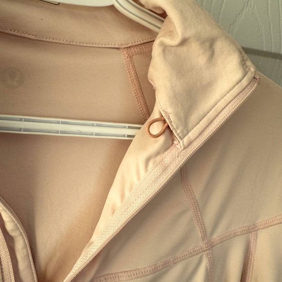 Lululemon run pullover - Picture 3 of 3